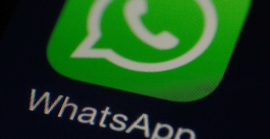 matéria fala sobre a novo recurso do WhatsApp de arquivo automático de mensagens recebidasNovidades do WhatsApp