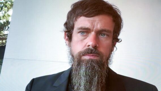 Criador do Twitter flerta com Bitcoin em sua conta na rede social