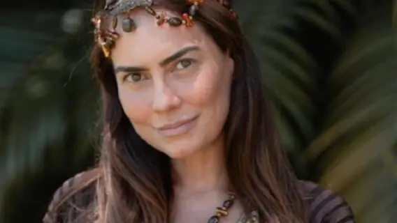 Adriana Prado em Gênesis: conheça a atriz que vive 2ª esposa de Abraão