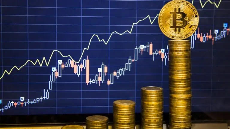 Bitcoin volta a subir e atinge US$ 37 mil, com alta de 13%