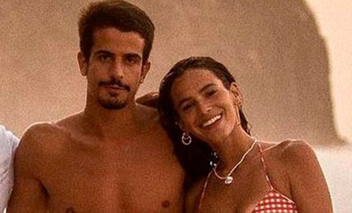 Bruna Marquezine e Enzo Celulari Casais famosos 2021 