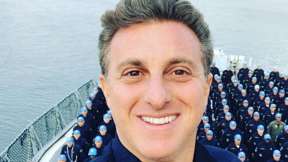 salário Luciano Huck