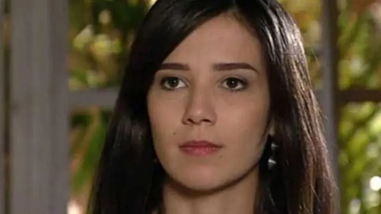 Veja qual é o segredo de Manuela em A Vida da Gente