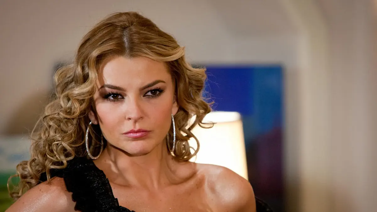 Marjorie de Sousa elenco Amores Verdadeiros