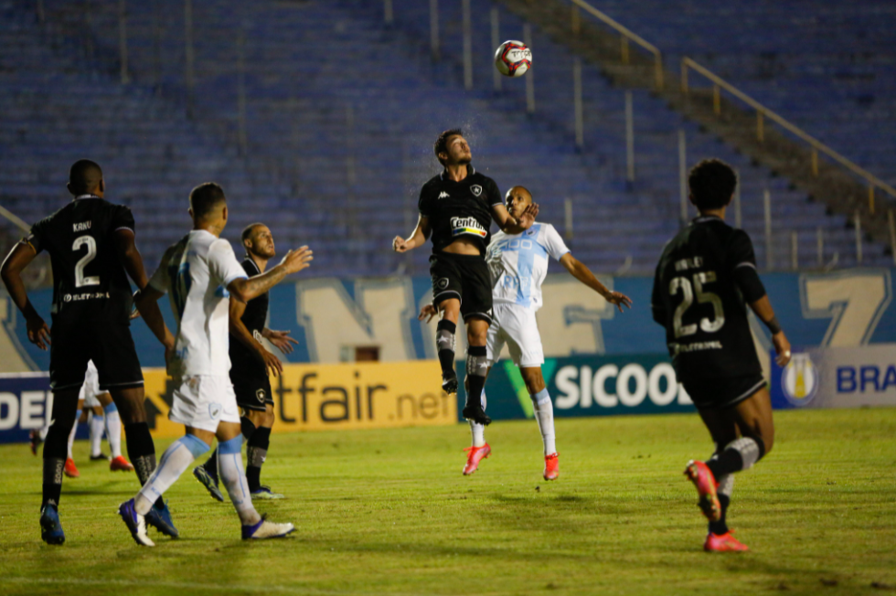 Confira a tabela de jogos e classificação da Série B 2021 Botafogo está na terceira posição da tabela da Série B 2021