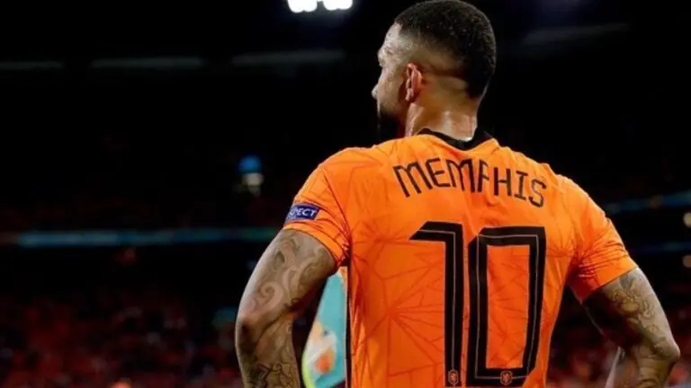 Memphis Depay, ex-Lyon, é anunciado como reforço no Barcelona