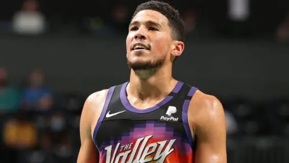 Conheça Devin Booker, jovem astro do Phoenix Suns na NBA