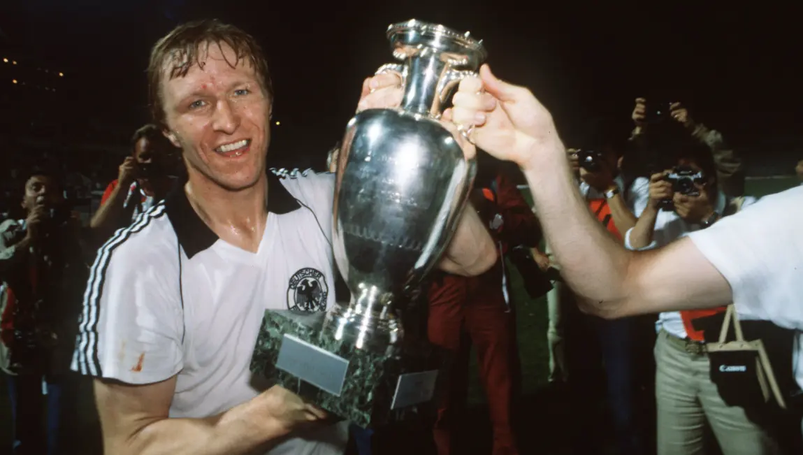 Alemanha possui três títulos de Euro, mas não vence o torneio desde 1996