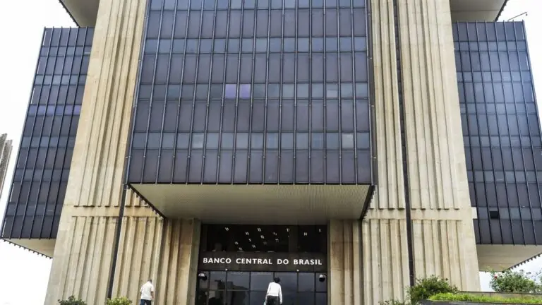 Banco Central do Brasil fala em regulamentar empresas de criptomoedas