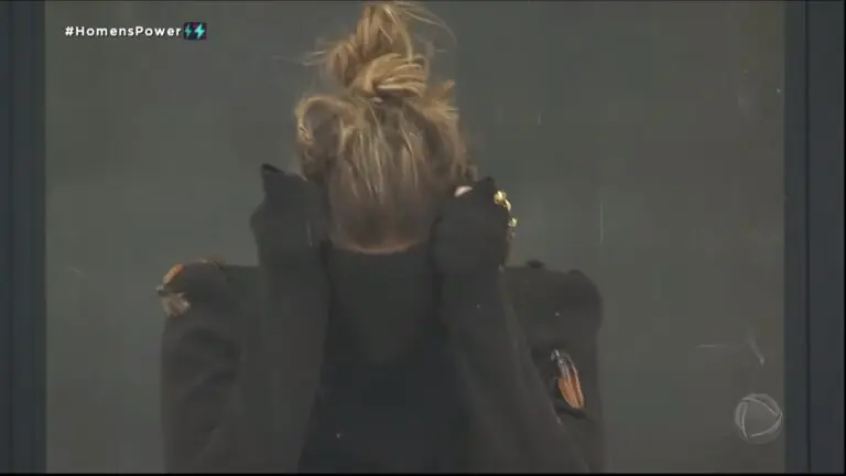 VÍDEO: veja como foi a prova das baratas no Power Couple