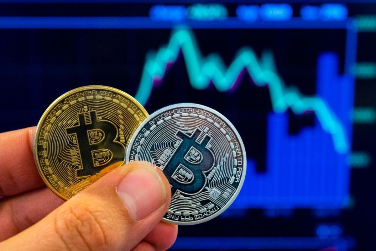 'Cruz da Morte' indica queda no preço do Bitcoin apesar de alta recente