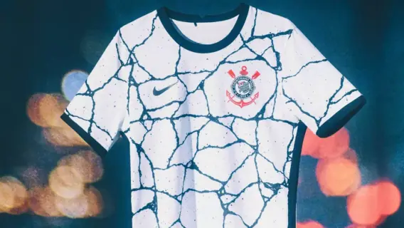 Nova camisa do Corinthians rende memes na internet; confira