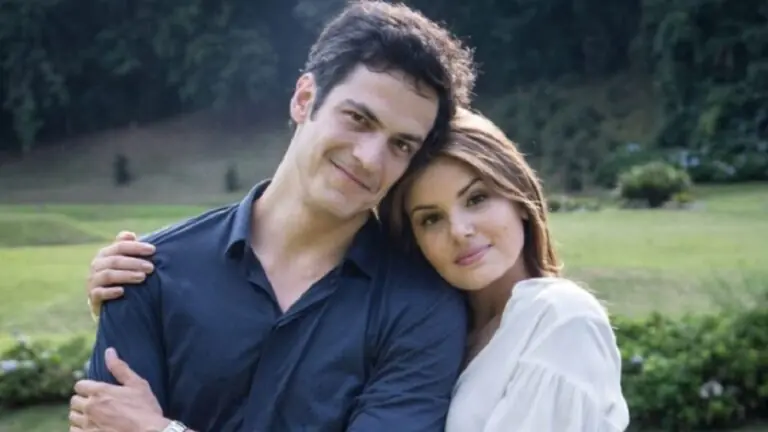 Conheça a música da novela Pega Pega que é tema de Eric e Luiza