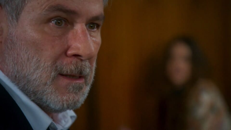 resumo de hoje da novela salve-se quem puder