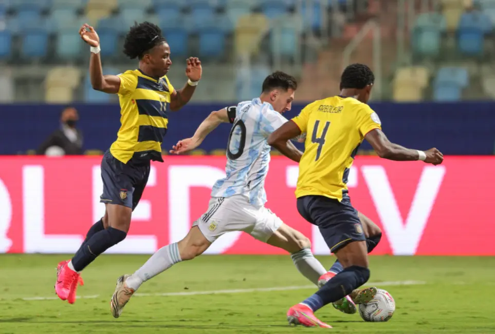 Argentina passou pela Colômbia ao vencer por 3 a 0