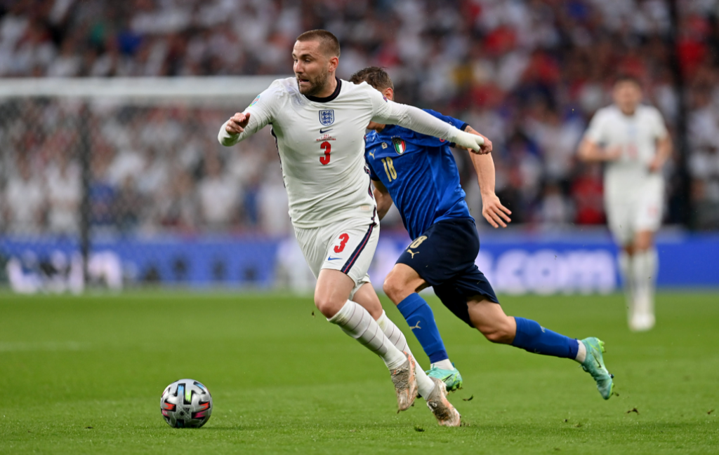 Luke Shaw fez o primeiro gol da final da Euro 2020