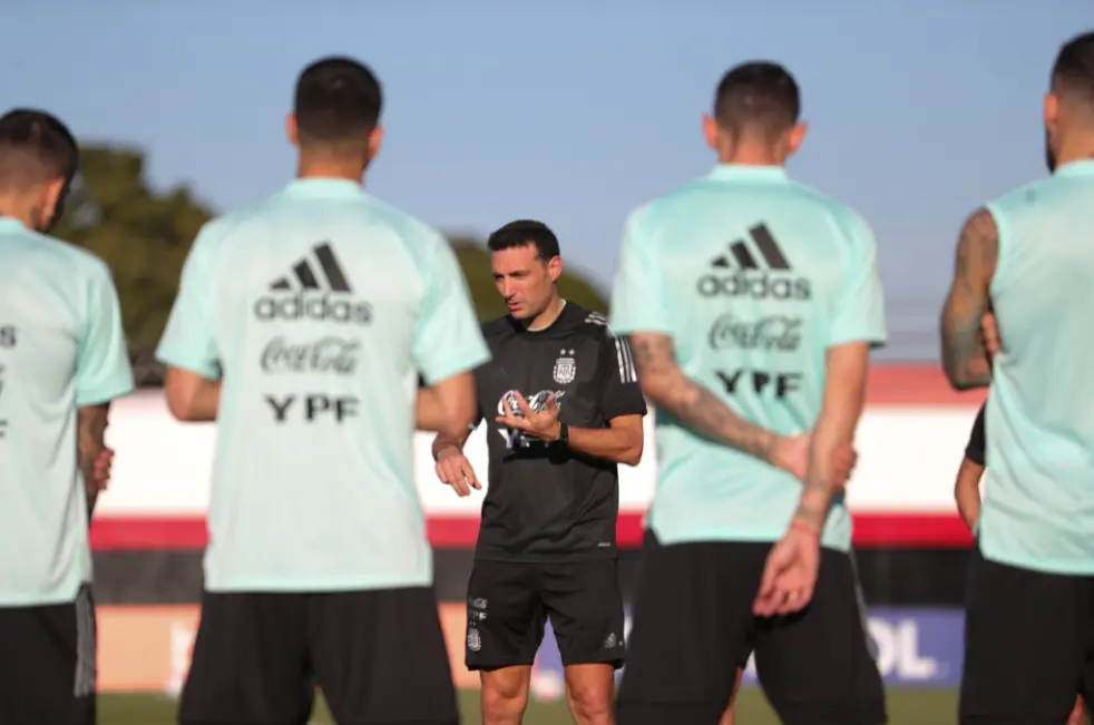 Scaloni chega as semifinais da Copa América 2021 invicto há 18 jogos