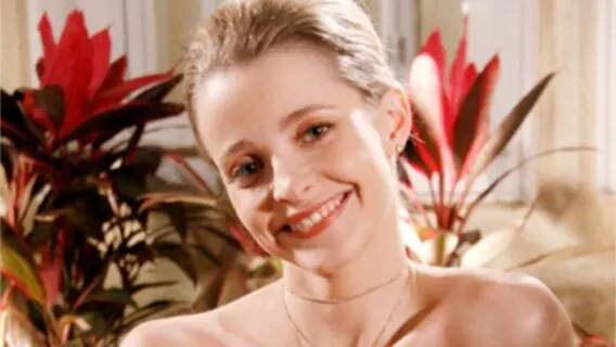 Atriz Maria Helena Chira, a Camila de Tititi: veja como ela está hoje