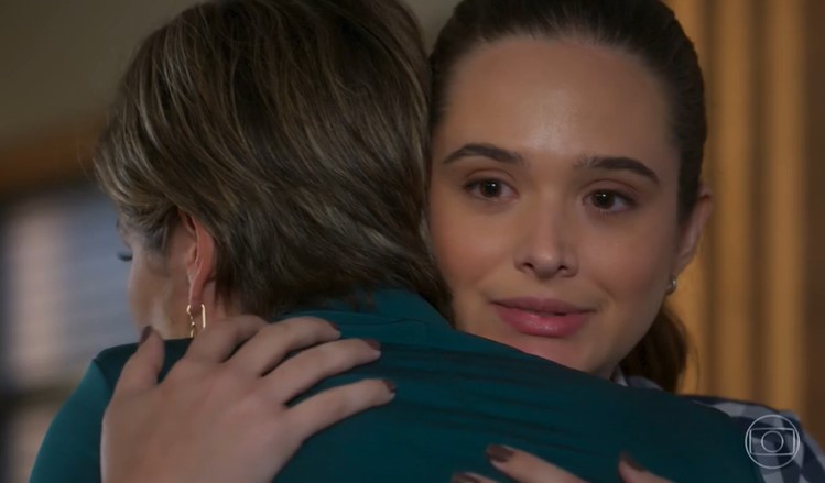 reencontro de luna e helena