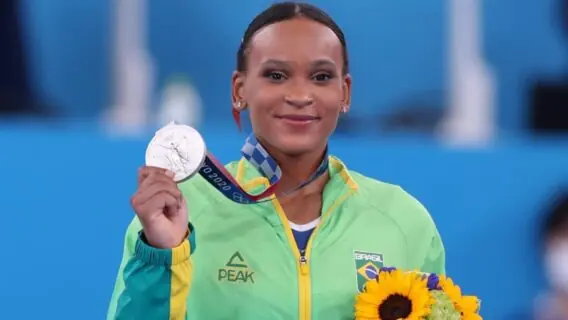 É PRATA! Rebeca Andrade fatura medalha inédita na Ginástica Artística