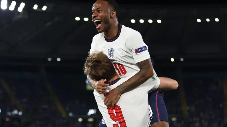 Sterling na Eurocopa: craque é o artilheiro da Inglaterra no torneio