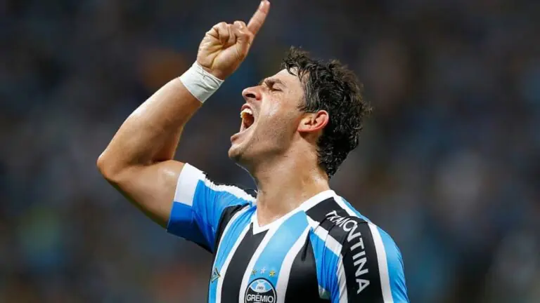 Corinthians contrata Giuliano para 2021: confira os números do meia