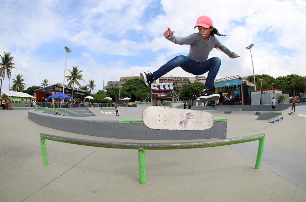 Aos 13 anos, Rayssa Leal é a caçula do Brasil nos Jogos Olímpicos