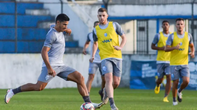 CSA x Vitória hoje – 24/7: onde assistir ao vivo e horário do jogo