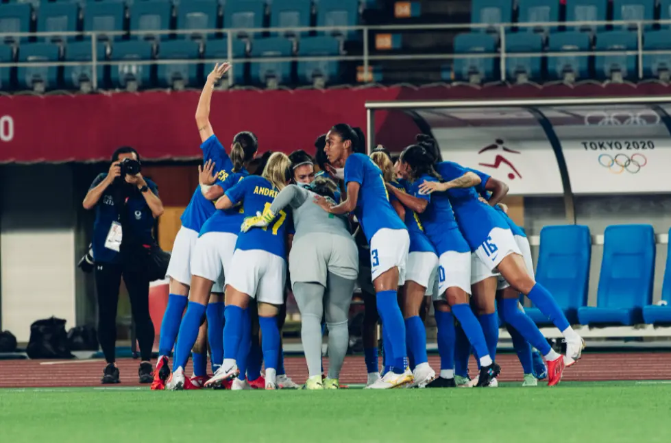 Seleção Brasileira de futebol feminino faz seu último jogo na fase de grupos das Olimpíadas
