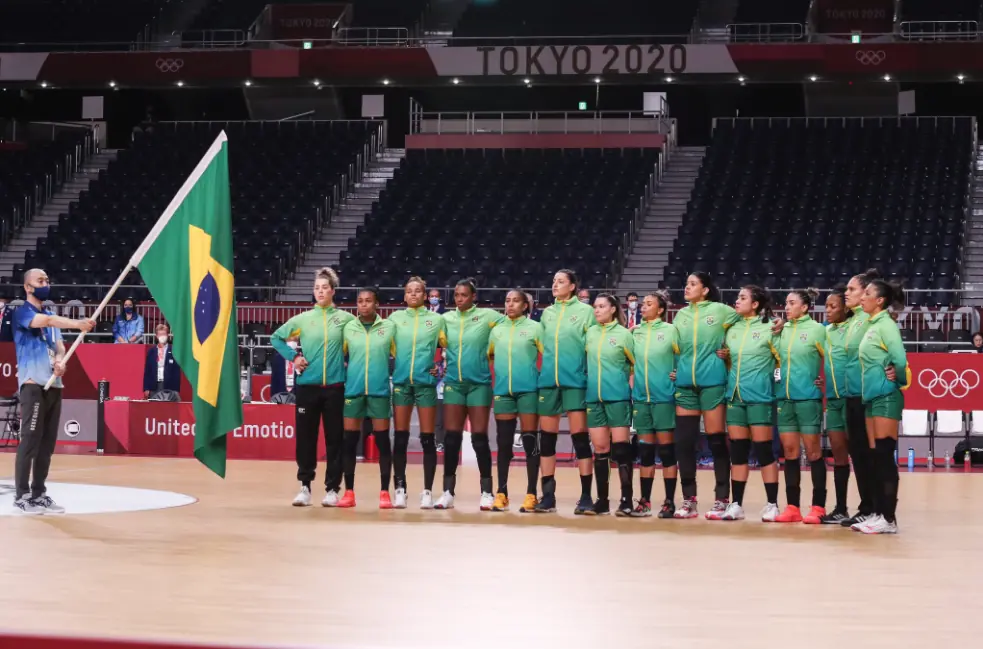 Seleção brasileira de handebol busca primeira medalha nos Jogos Olímpicos