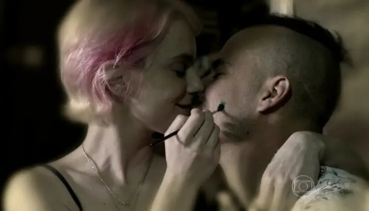 salvador e namorada na novela império