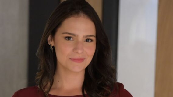 Por onde anda Karen Marinho, a Aderlize da novela Topíssima