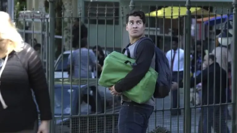 Novela Pega Pega: saiba se Julio devolve dinheiro do roubo