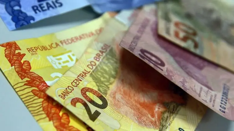 Salário mínimo 2022: veja o novo valor com o reajuste