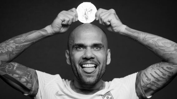 Quantos títulos tem Daniel Alves? Confira o currículo do craque