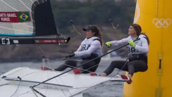 Vela nas Olimpíadas: Martine Grael e Kahena Kunze conquistam ouro