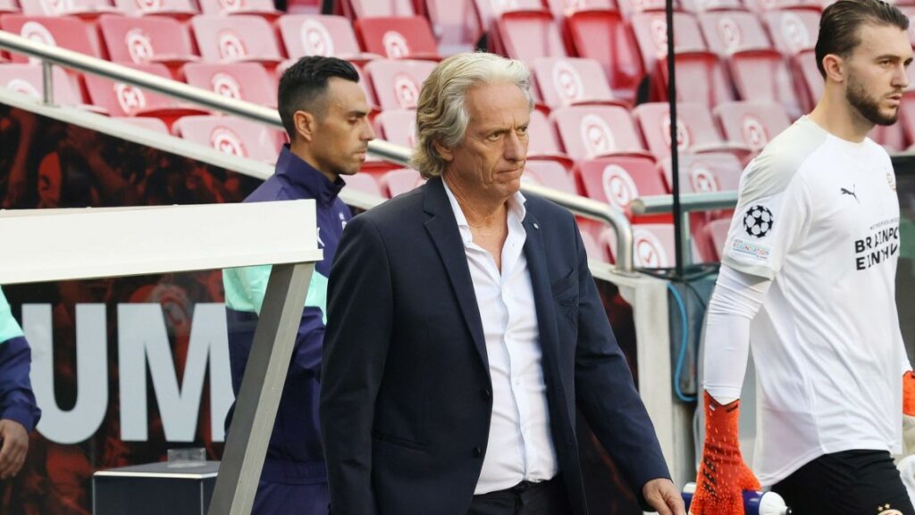 Resultado do jogo do Benfica hoje: Jorge Jesus avança para a Champions Sem titulo 350