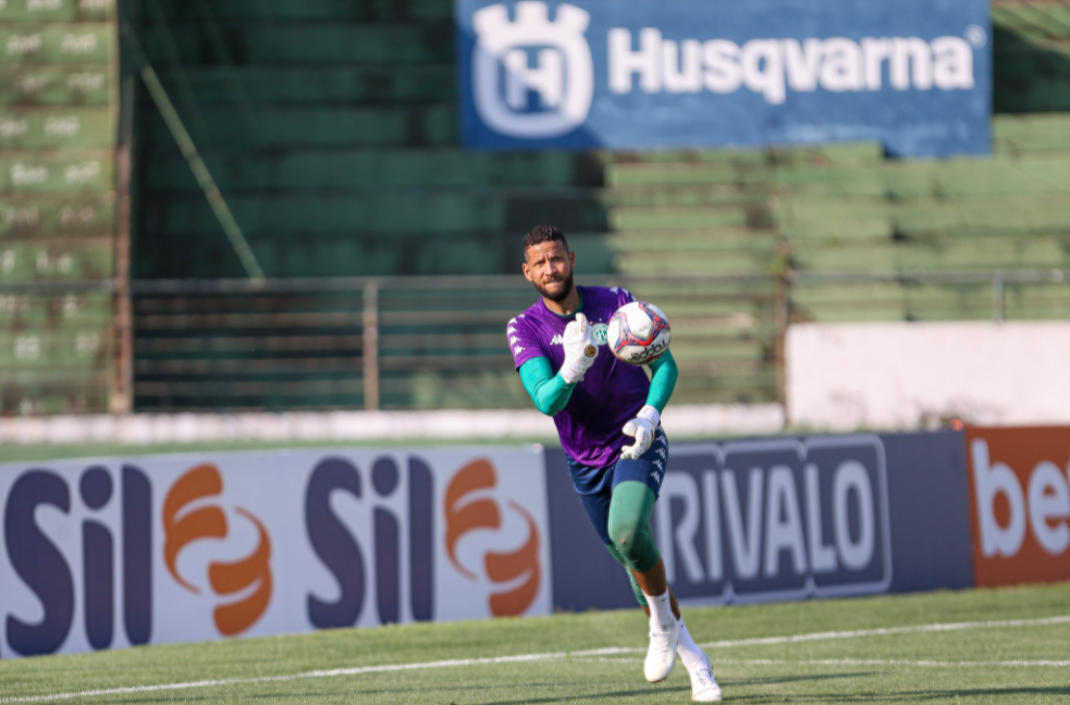 Vitória x Guarani se enfrentam em jogo com transmissão ao vivo válido pela 20ª rodada da Série B