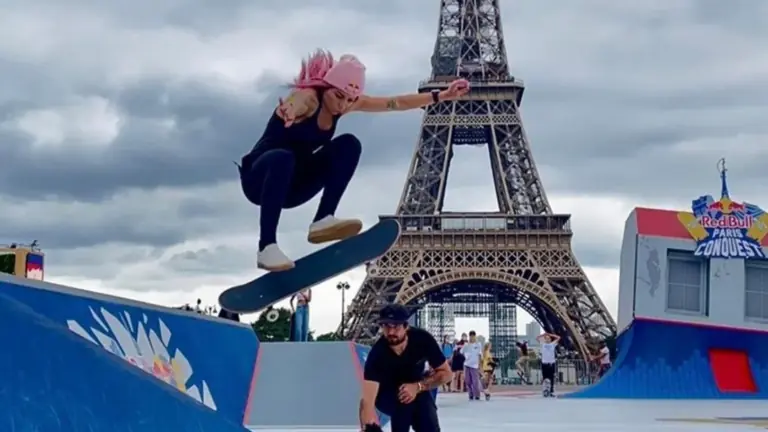 Letícia Bufoni é campeã em torneio de skate street na França