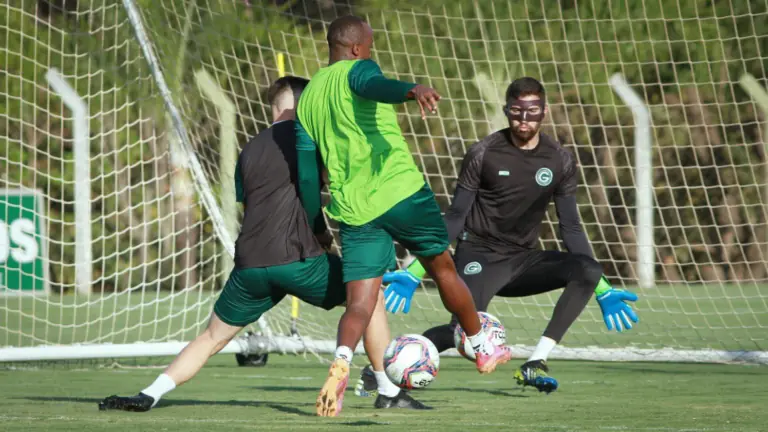 Confiança x Goiás ao vivo: onde assistir e horário do jogo hoje – 26/8