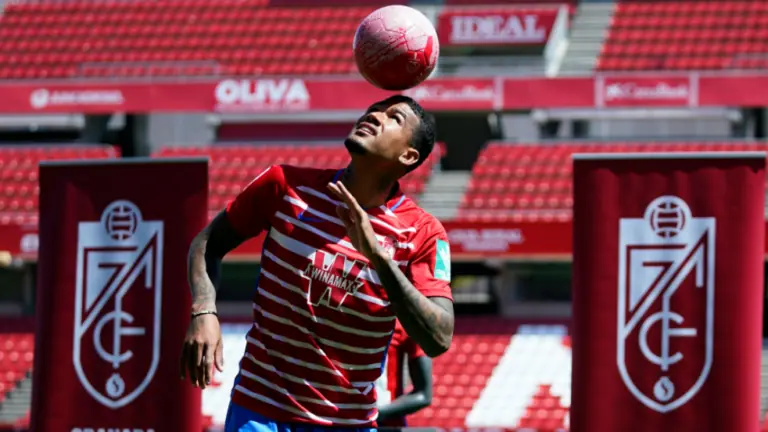 Nova contratação do Flamengo 2021: clube acerta com o meia Kenedy