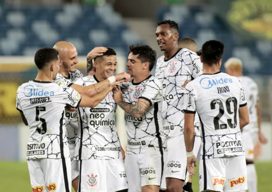 Corinthians enfrenta Atlético GO nos jogos do Brasileirão hoje