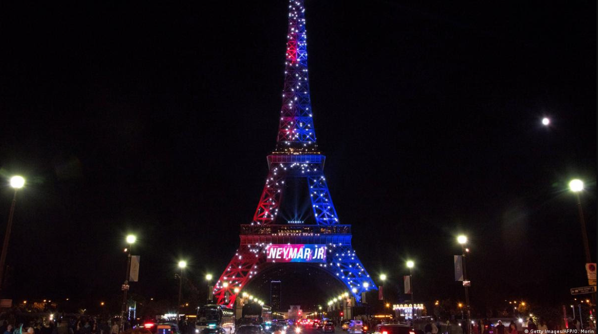 Messi vai para o PSG torre eiffel