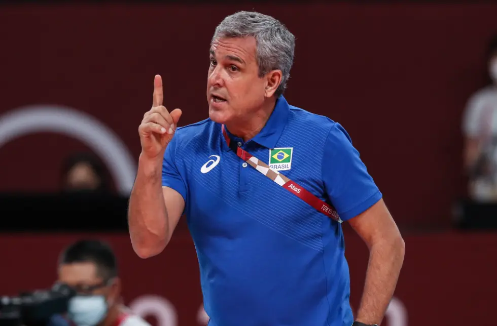 Brasil e Quênia no vôlei feminino se enfrentam nesta segunda-feira