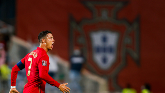 Por que Cristiano Ronaldo não jogou hoje por Portugal?