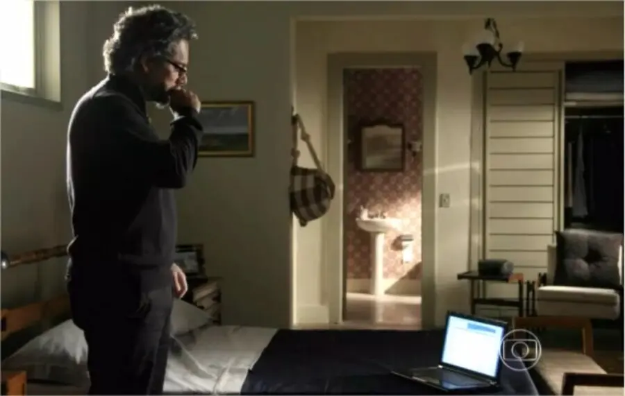 quem roubou o dinheiro do comendador na novela império