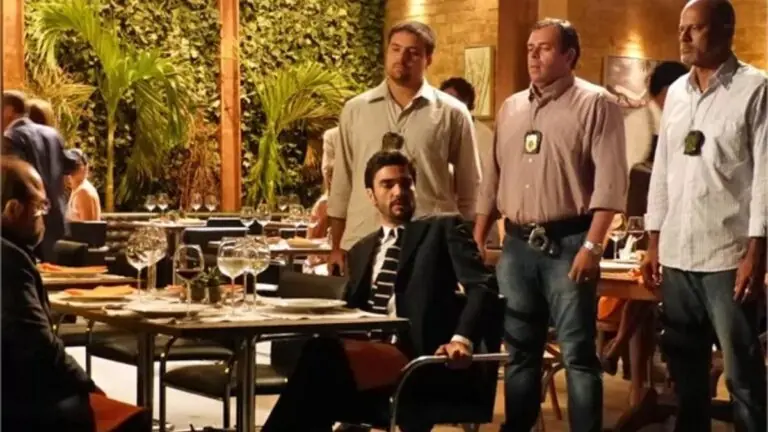 Após denúncia de Maurílio, José Pedro é preso na novela Império