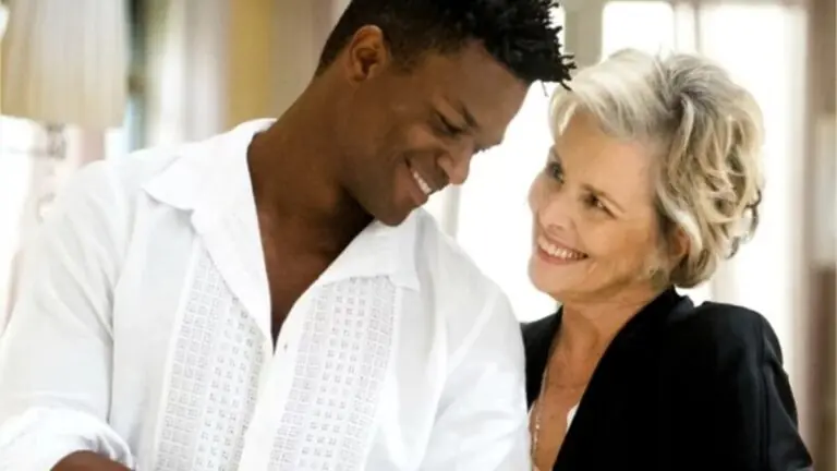 Qual segredo Sabine esconde de Dom na novela Pega Pega?