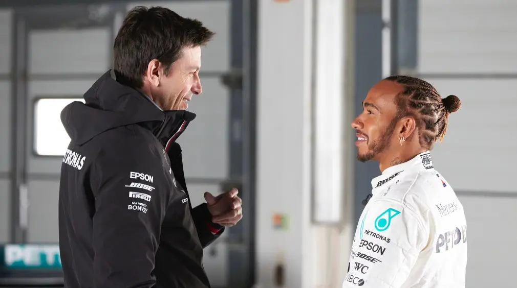 Conheça Toto Wolff, o chefão da Mercedes na Fórmula 1 Sem titulo 170