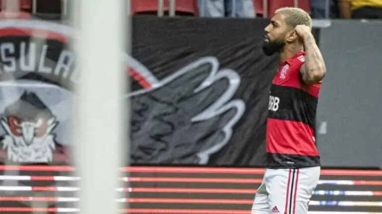 Gabigol vai jogar no domingo contra o Grêmio? Entenda o que aconteceu